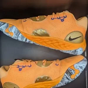 Nike | Shoes | Nike Pg 6 Hazard Warning Player Promo Sample  display picture 2